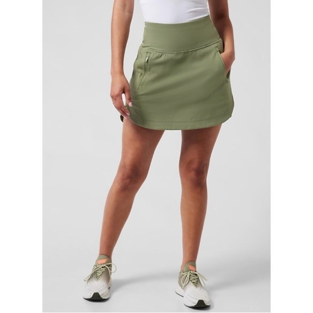 Athleta Green Fairway Golf Skort 16 Inches, XS